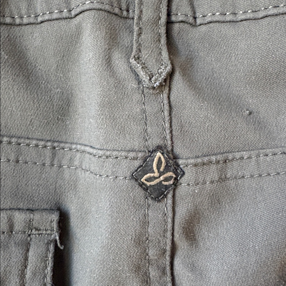 Prana Meme Cargo Pants in Olive Green Hiking Walking Outdoor Casual Size 8 - Picture 6 of 14